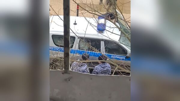 Напавший на школу в Одинцово заперся в классе, захватив в заложники одного ученика - Sputnik Արմենիա