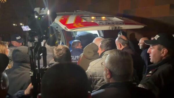 Самочувствие иерея Вртанеса Багаляна резко ухудшилось Самочувствие иерея Вртанеса Багаляна резко ухудшилось - Sputnik Армения