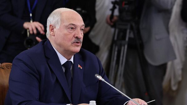 Президент Белоруссии Александр Лукашенко во время Заседания Высшего Евразийского экономического совета в узком составе (21 декабря 2025). Санкт-Петербург - Sputnik Армения