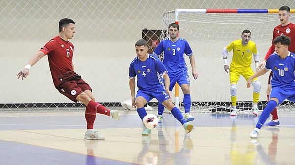 Национальная сборная Армении по футзалу одержала победу над Молдовой во время международного товарищеского турнира по футзалу Unibank Cup (21 декабря 2025). Еревaн - Sputnik Армения
