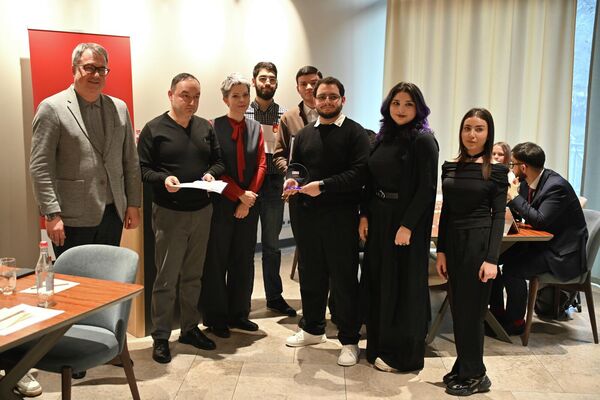 Межвузовский чемпионат Армении по дебатам на русском языке (24 декабря 2025). Еревaн - Sputnik Армения