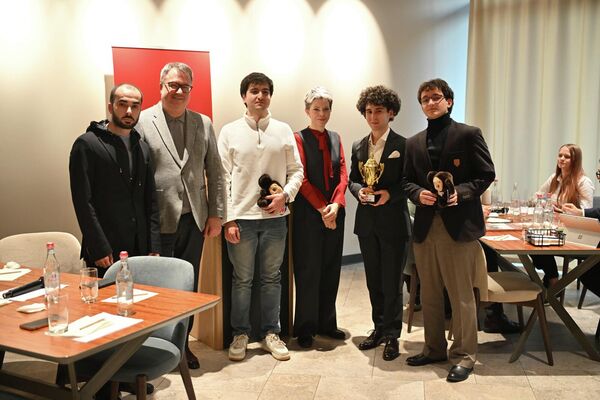 Межвузовский чемпионат Армении по дебатам на русском языке (24 декабря 2025). Еревaн - Sputnik Армения