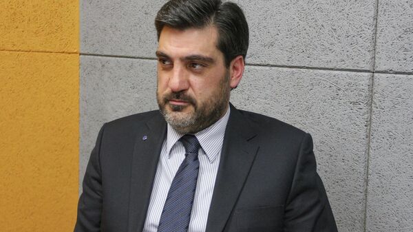 Эксперт по государственному управлению Сероб Антинян Эксперт по государственному управлению Сероб Антинян - Sputnik Армения