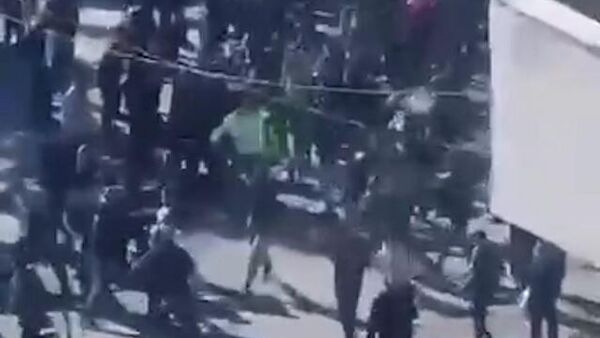 В Сирии проходят массовые протесты алавитов после взрыва в мечети Хомса - Sputnik Армения