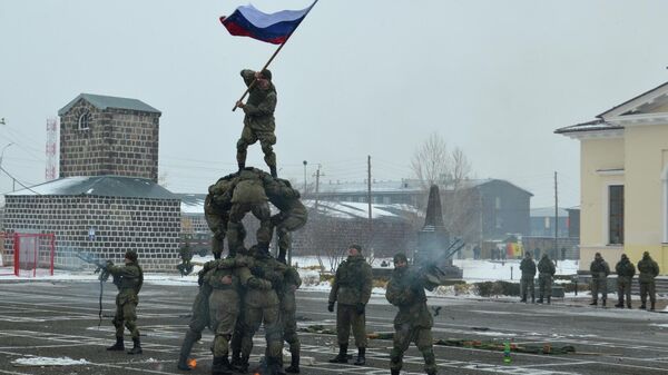 Торжественные мероприятия по случаю 84-летия российской военной базы (29 декабря 2025). Гюмри - Sputnik Армения