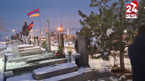 Մոմավառություն՝ Եռաբլուրում - Sputnik Армения