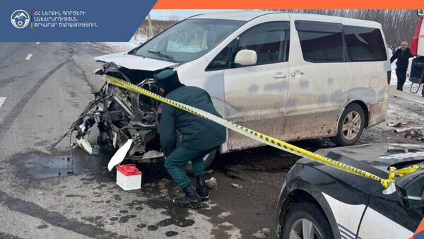 Дорожно-транспортное происшествие на трассе Еревaн-Ерасх (2 января 2026). Арарат - Sputnik Армения