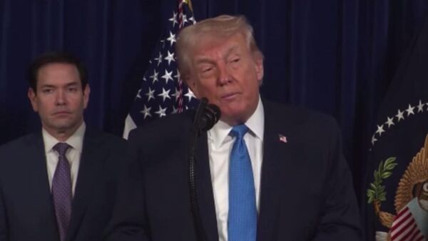 Дональд Трамп дает пресс-конференцию по Венесуэле - Sputnik Армения