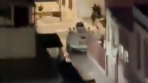 Стрельба и взрывы рядом с венесуэльским президентским дворцом в Каракасе - Sputnik Армения