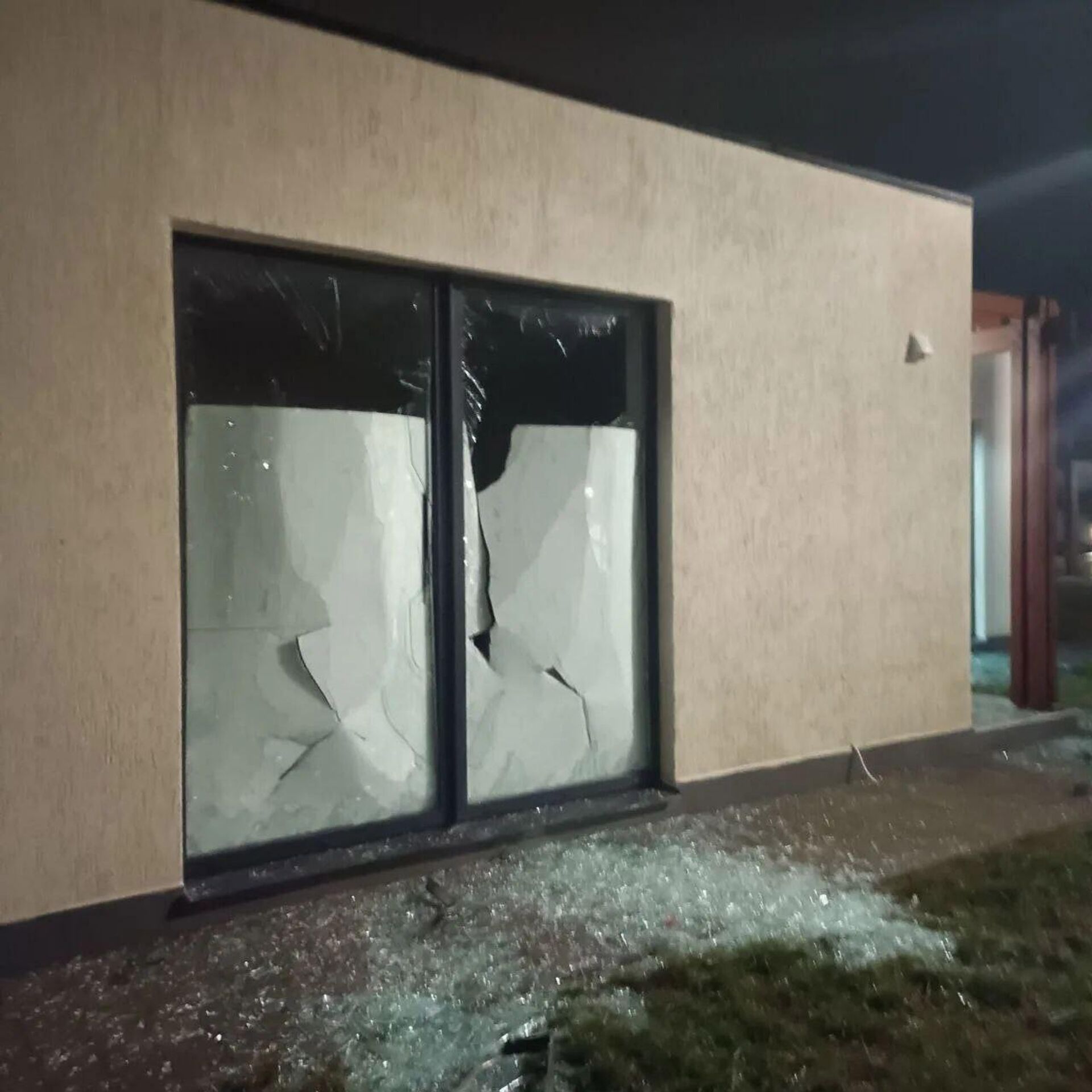 Последствия ночного удара ВСУ по Центру для талантливых детей и творческой молодежи в Херсоне - Sputnik Армения, 1920, 06.01.2026