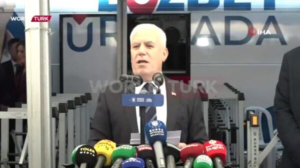 Нападение на мэра турецкой Бурсы прямо во время выступления - Sputnik Արմենիա