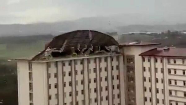 В Турции сильные ветры и шторм: у берегов Стамбула тонут лодки - Sputnik Армения