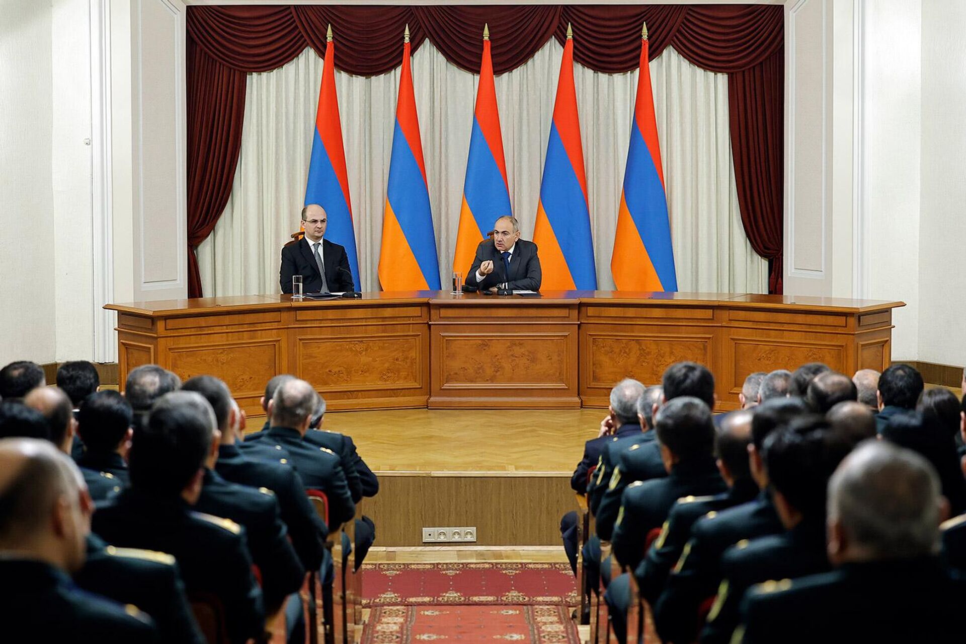 Премьер-министр Никол Пашинян посетил Службу национальной безопасности (8 января 2026). Еревaн - Sputnik Армения, 1920, 08.01.2026