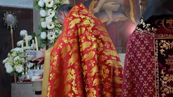 После инцидента на Рождество священники провели обряд очищения церкви в Талине - Sputnik Армения
