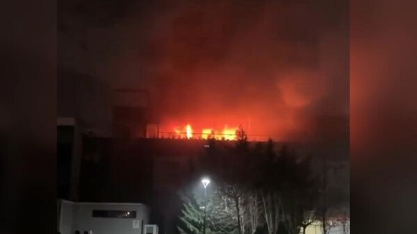 В Тбилисском торговом центре Кидобани пожар - Sputnik Армения