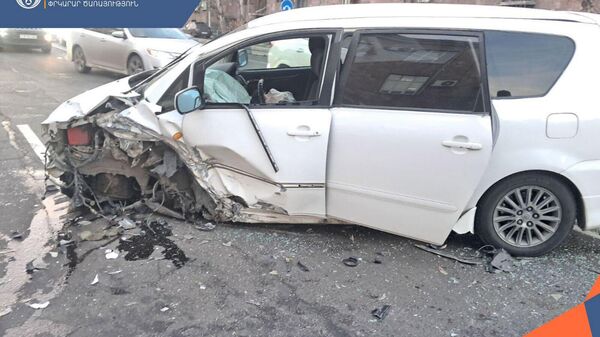 Ավտովթար Երևանում - Sputnik Արմենիա