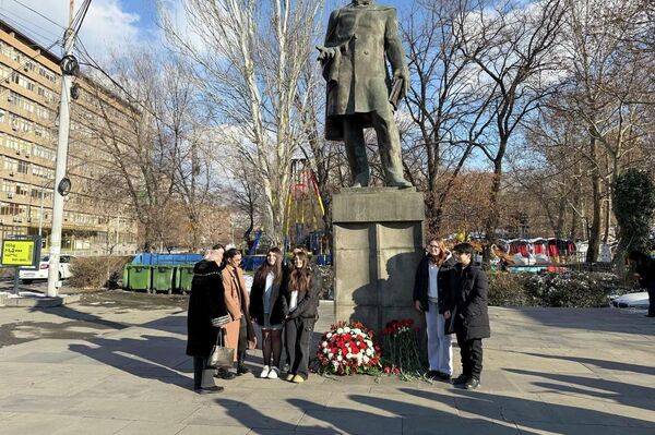 «Գրիբոյեդով անունով ճակատագիրը» գրքի շնորհանդես. Երևանում հարգել են ականավոր դրամատուրգի և դիվանագետի հիշատակը - Sputnik Արմենիա