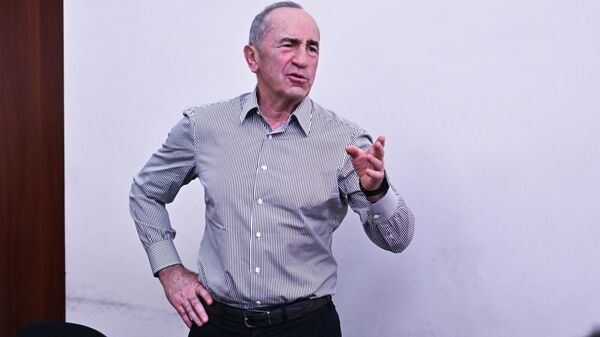 Роберт Кочарян во время судебного заседания (16 января 2026). Еревaн - Sputnik Армения