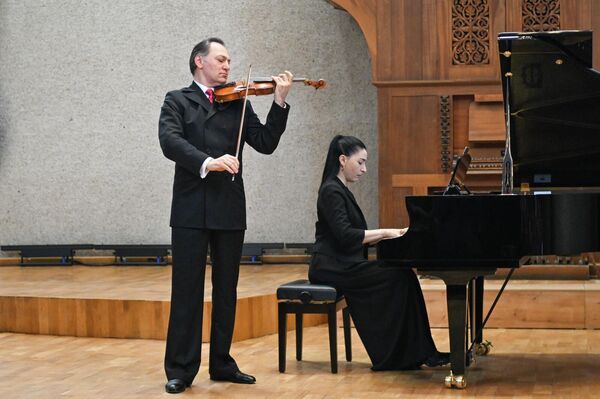 Церемония награждения победителей и участников XVI Национального конкурса Лучший учитель русского языка— 2025 (16 января 2026). Еревaн - Sputnik Армения