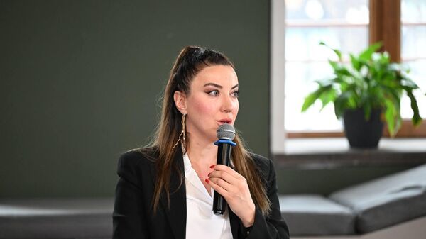 Представитель интересов армянских пленных в ЕСПЧ, руководитель Центра международного и сравнительного права Сирануш Саакян на пресс-конференции по теме Годовщины суда над незаконно удерживаемыми в Баку армянскими пленными и политическими заключенными (17 января 2026). Еревaн - Sputnik Армения