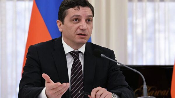 Министр финансов Ваге Ованнисян проводит итоговую пресс-конференцию (21 января 2026). Еревaн - Sputnik Армения