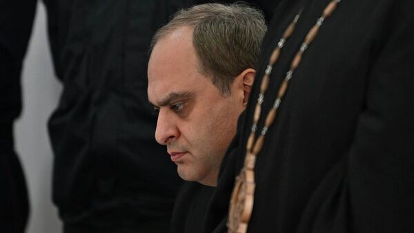 Адвокат Ара Зограбян на первом заседании суда по делу епископа Мкртича Прошяна (26 января 2026). Аштарак - Sputnik Армения