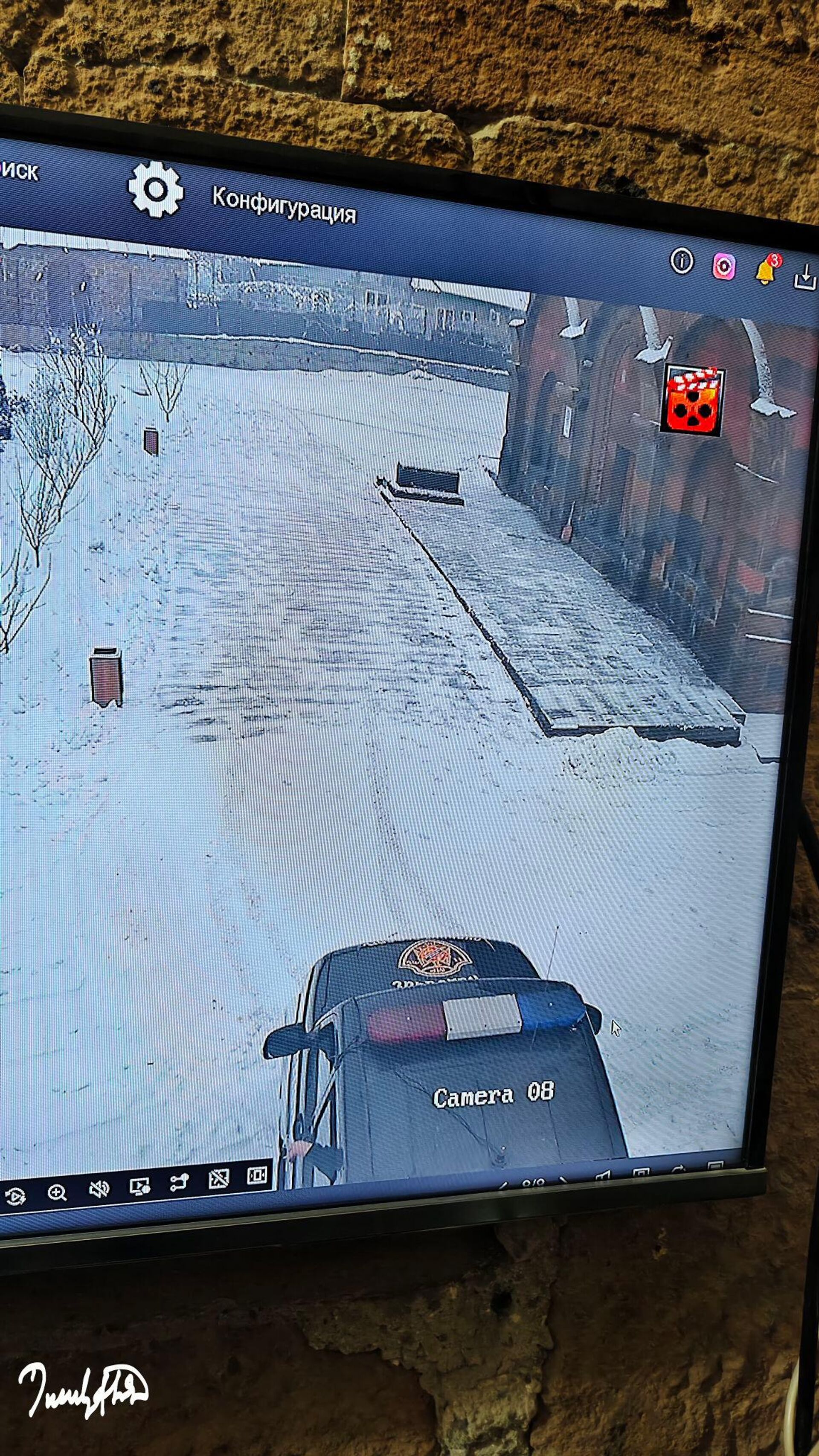 Отец Псак опубликовал фото автомобиля военной полиции у церкви Святой Богородицы в Канакере - Sputnik Армения, 1920, 31.01.2026