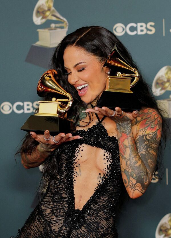 Քելանին ցուցադրում է R&amp;B ոճի լավագույն երգի և «Folded» երգի R&amp;B լավագույն կատարման համար ստացած մրցանակները - Sputnik Արմենիա