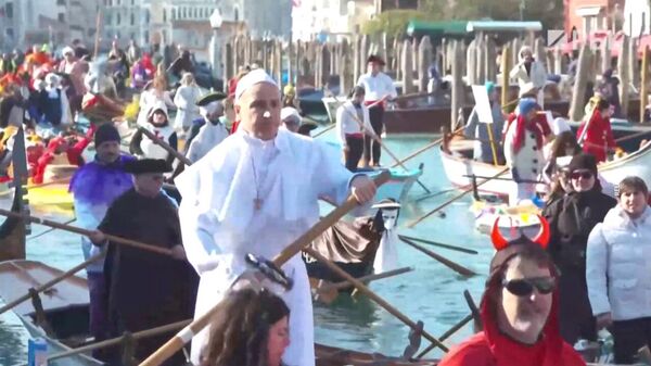 В Венеции проходит знаменитый карнавал - Sputnik Армения