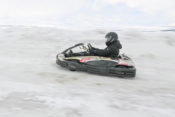 Зимний картинг в Апаране - Sputnik Армения