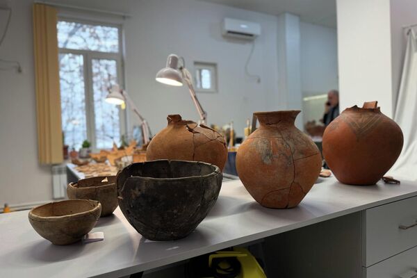 Հայտնաբերված խեցանոթները - Sputnik Արմենիա