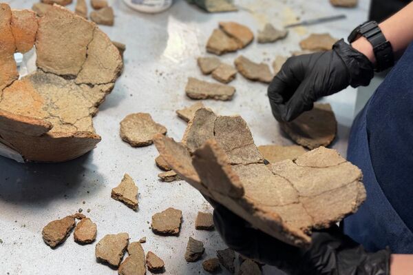 Հայտնաբերված խեցանոթները - Sputnik Արմենիա