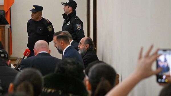 Միքայել սրբազանը դատարանում - Sputnik Արմենիա