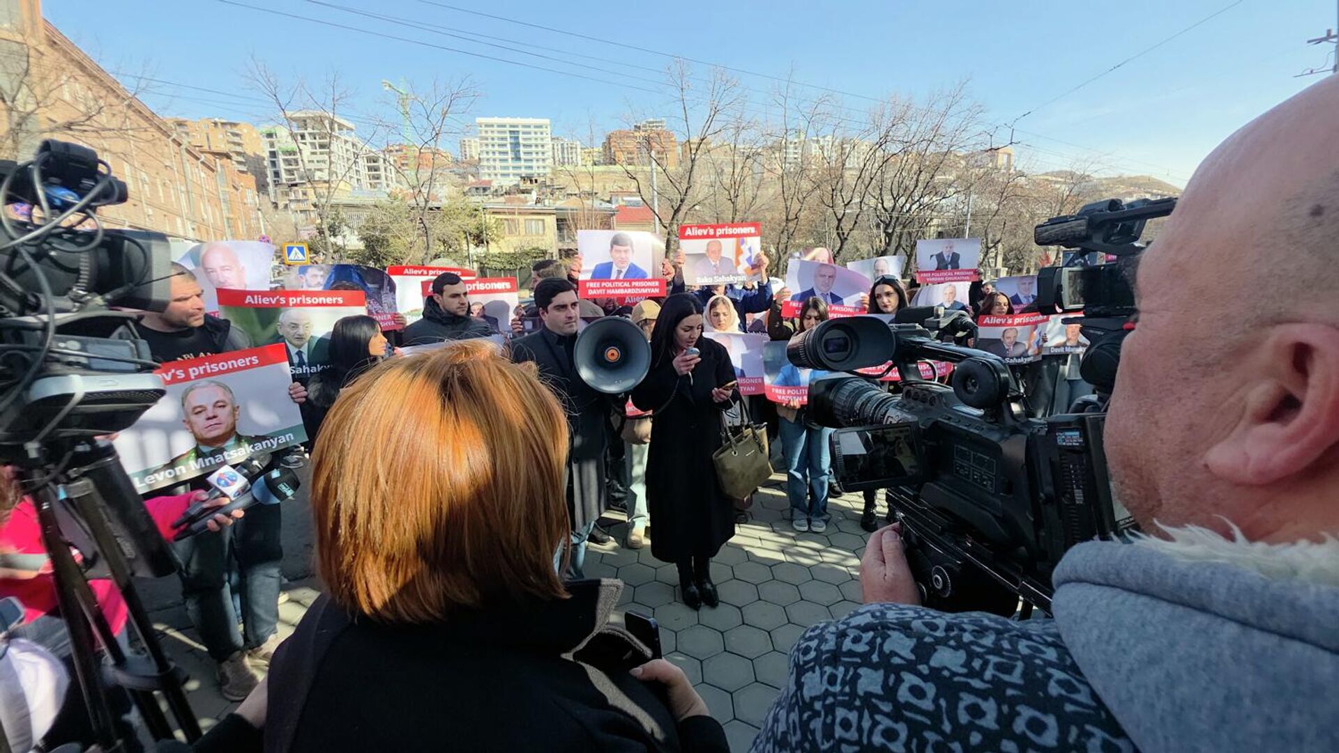 Акция в защиту всех политзаключенных и армянских пленных, содержащихся в бакинской тюрьме (5 февраля 2026). Еревaн - Sputnik Армения, 1920, 05.02.2026