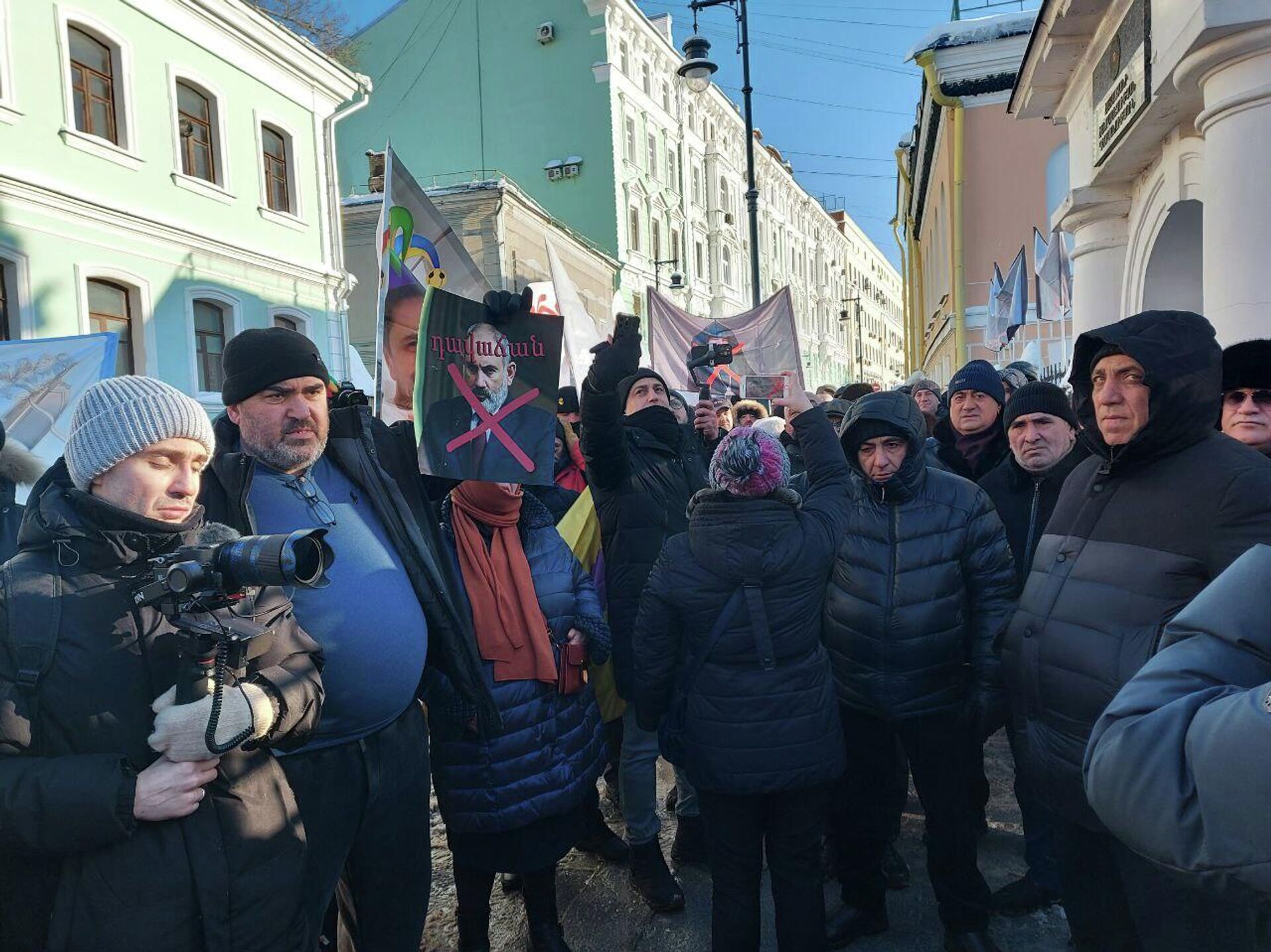 Митинг представителей армянской общины России у посольства Армении в РФ (5 февраля 2026). Москва - Sputnik Армения, 1920, 05.02.2026