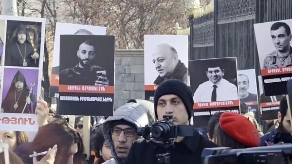 Акция в защиту всех политзаключенных и армянских пленных, содержащихся в бакинской тюрьме (5 февраля 2026). Еревaн - Sputnik Армения