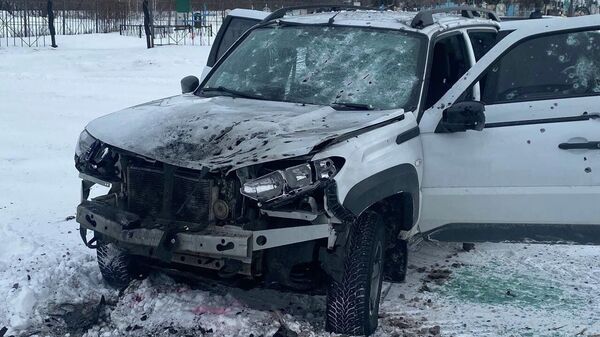 Последствия атаки дрона ВСУ на автомобиль в Белгородской области РФ - Sputnik Армения