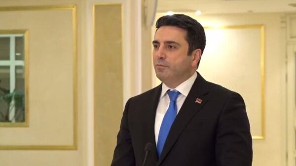 Որտե՞ղ եք Հայ առաքելական եկեղեցու նկատմամբ հալածանք տեսել. Ալեն Սիմոնյանը` Մոսկվայում  - Sputnik Արմենիա