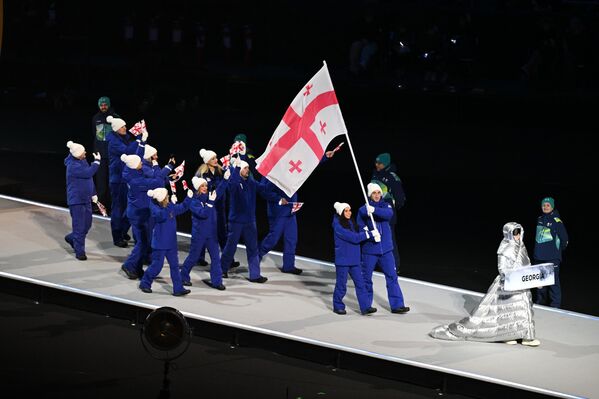 Վրաստանի հավաքականը Միլանի Ձմեռային օլիմպիական խաղերի բացման արարողության ժամանակ - Sputnik Արմենիա