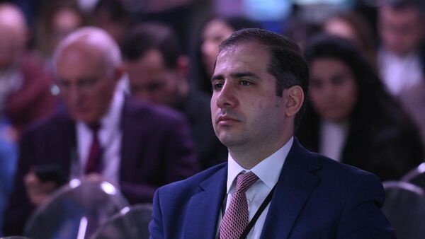 Глава Комитета госдоходов Армении Эдуард Акопян на годичном собрании Союза предприятий высоких технологий Армении (UATE) (11 февраля 2026). Еревaн - Sputnik Армения