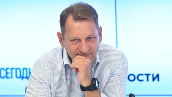 Заместитель главного редактора МИА Россия сегодня Андрей Благодыренко во время пресс-конференции К 40-летию летних Олимпийских игр 1980: истории олимпийской Москвы - Sputnik Արմենիա