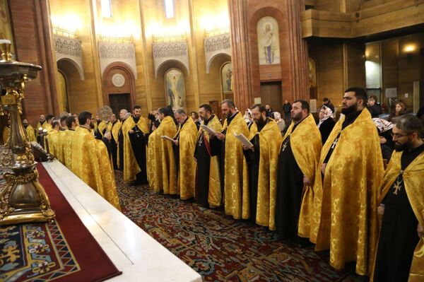 Միասնական աղոթք Մոսկվայի Պայծառակերպության եկեղեցում - Sputnik Արմենիա