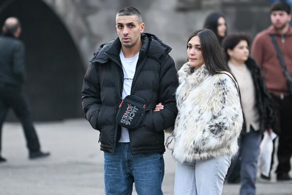 Огонь символизирует свет, тепло и обновление жизни. - Sputnik Армения