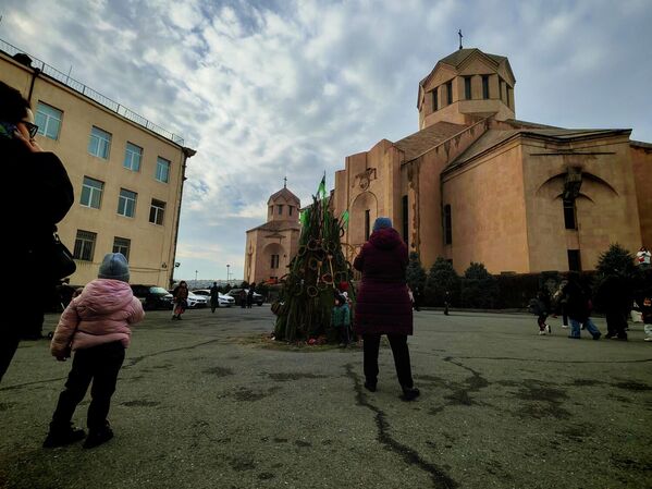 Трндез — один из самых древних армянских праздников, уходящий корнями в дохристианскую эпоху. - Sputnik Армения