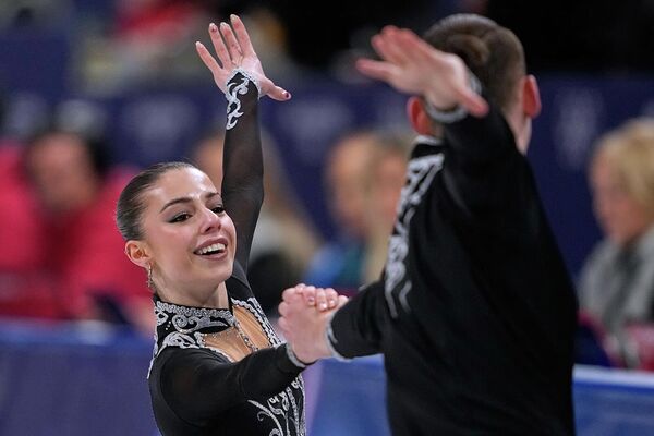 Карина и Никита - пара не только на льду, но и в реальной жизни - Sputnik Армения