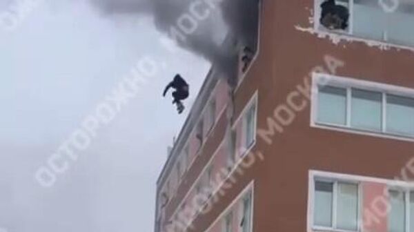 На севере Москвы горит хостел - Sputnik Армения