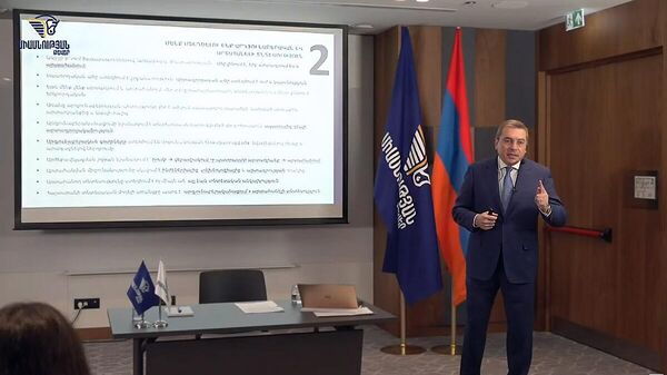 Соучредитель инициативы Крылья единства Дэвид Ананян представляет экономическую программу (17 февраля 2026). Еревaн - Sputnik Արմենիա