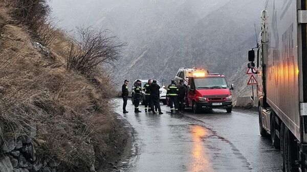 Проезд через Верхний Ларс закрыт из-за камнепада (17 февраля 2026) - Sputnik Армения