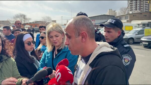 Օնլայն տաքսիների վարորդները ակցիա են անում Երևանում՝ բողոքելով աշխատանքային պայմաններից - Sputnik Արմենիա