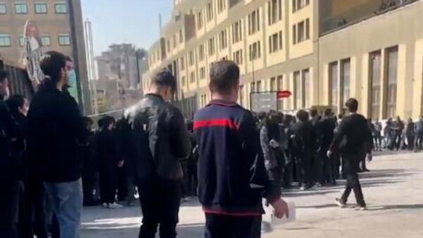 Студенты в Иране вышли на протесты - Sputnik Армения